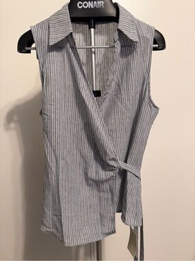 HALARA Blue and White Sleeveless Striped Wrap Blouse